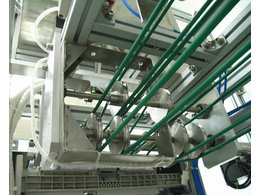 cnc精密機(jī)械加工：龍門式cnc精密機(jī)械加工設(shè)備就用得較為多的設(shè)備，他的通用性很廣