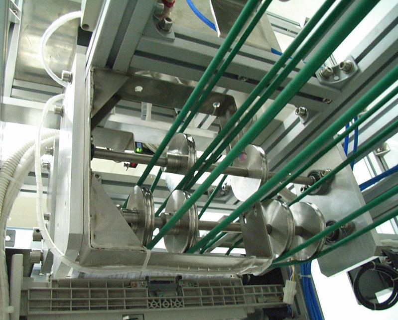 cnc精密機械加工工廠根據加工材料的硬度,切削狀態,材料類型,進給刀具.jpg cnc精密機械加工工廠根據加工材料的硬度,切削狀態,材料類型,進給刀具