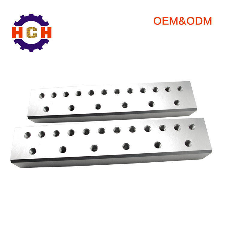 cnc精密機械加工的數控加工中心.jpg cnc精密機械加工的數控加工中心