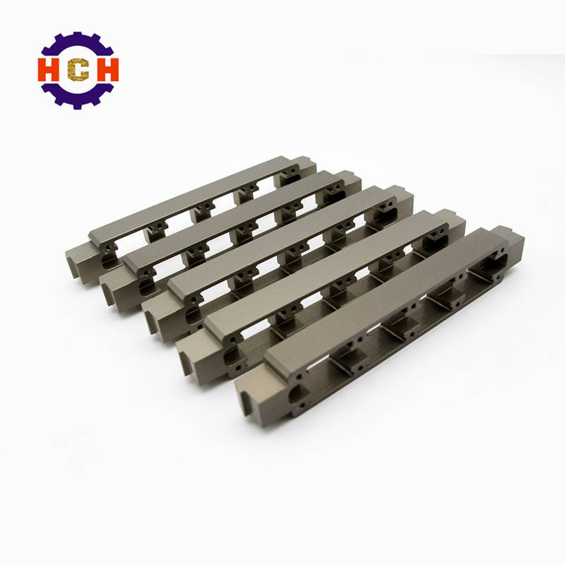 執行技術一：機械零部件加工中惦系統易于使用