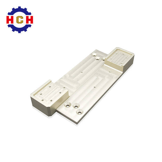 深圳精密機械零部件加工中心以避之上誤差.jpg 深圳精密機械零部件加工中心以避之上誤差