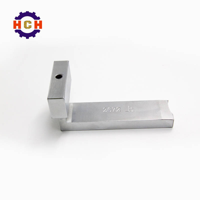 深圳機械零部件加工的鎢鋼沖孔針的生產加工強度高，可承受較長時間的負荷